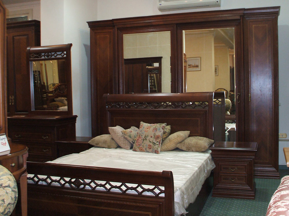 Classic Bedroom Furniture BS013 - Image 4