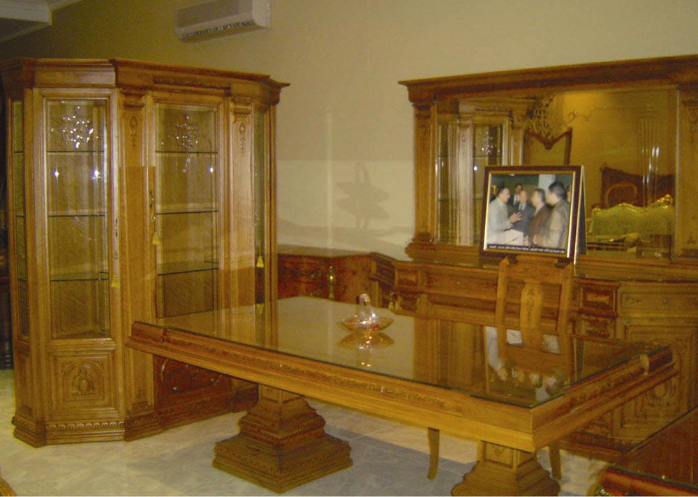 Classic Dining Room Furniture DS029