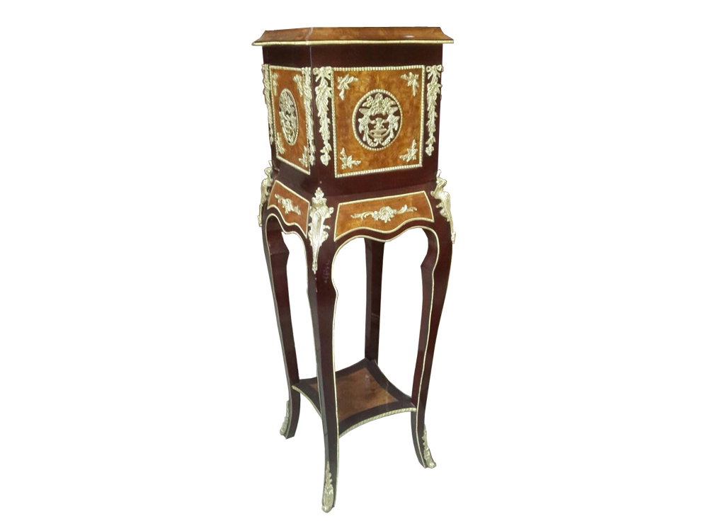 Pedestal Stand AS015