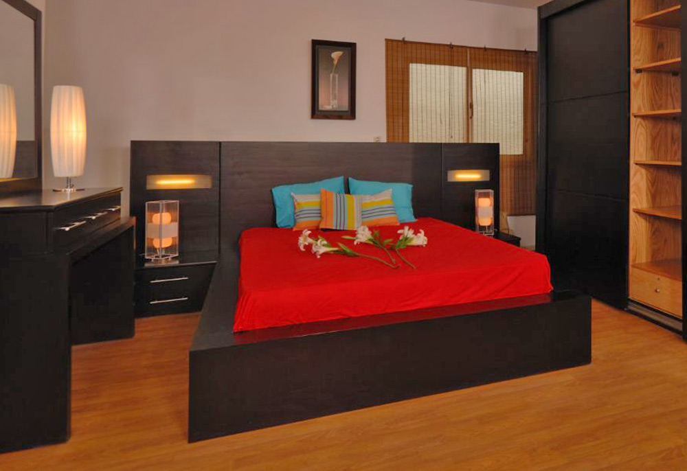 Modern Bedroom Furniture BS057
